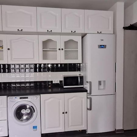 Apartament Regim Hotelier Elis ブラショフ エクステリア 写真