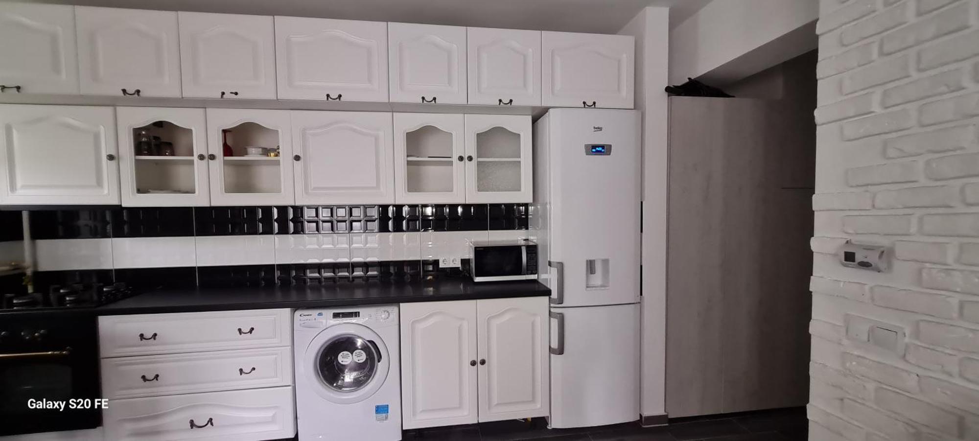 Apartament Regim Hotelier Elis ブラショフ エクステリア 写真